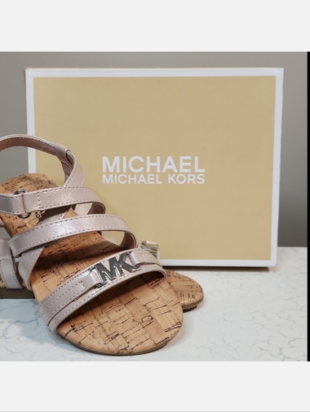 MICHAEL Michael Kors Girls' Youth Pink Sandals, Size 11 🆕️
